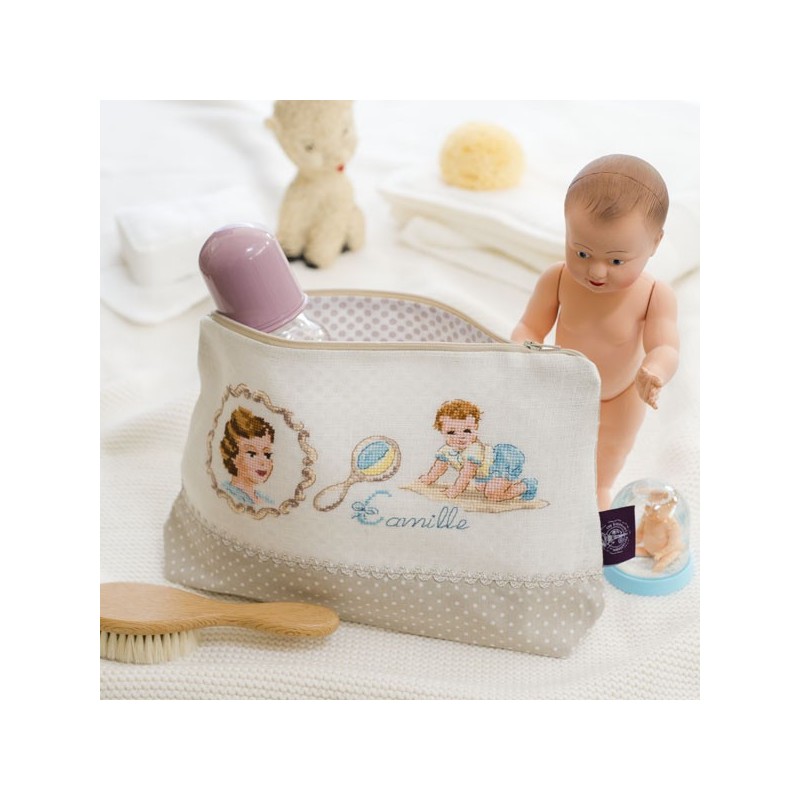Lin :  Maxi trousse  «Tendresse» à broder au point de croix