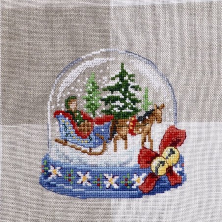 Linen «Snow globes» Tea towel