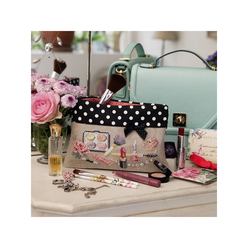 Aïda : Trousse plate «Marguerite»