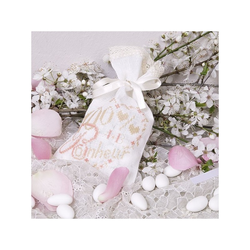 The Grand Story «Messages brodés»