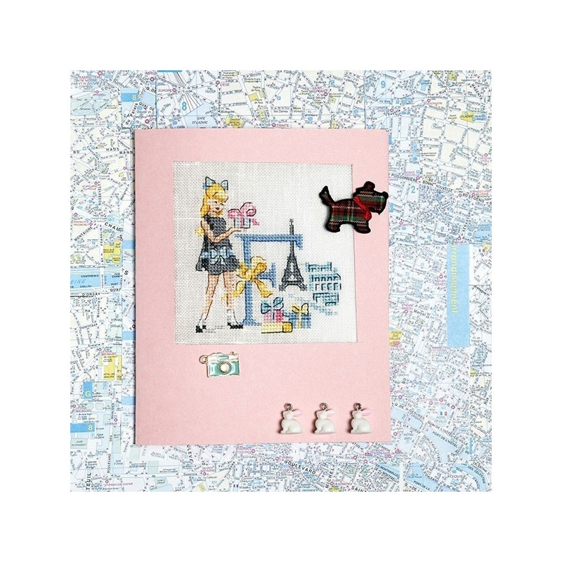 «Les petites Parisiennes» Alphabet Chart