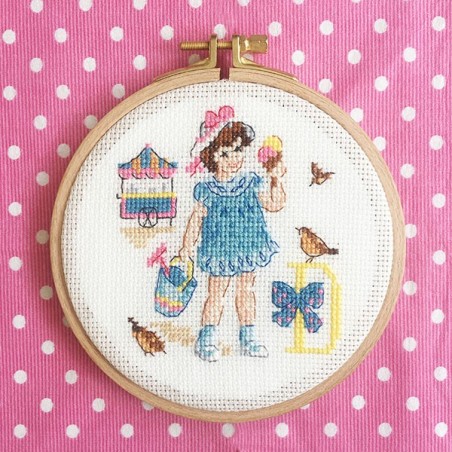 The big «Les petites filles modèles» Alphabet chart