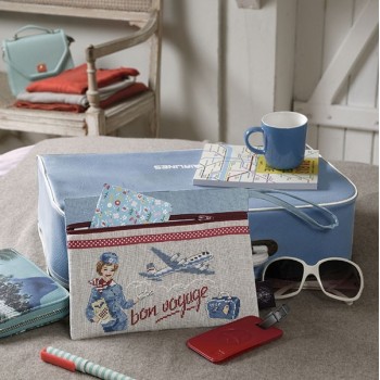 Lin : Pochette « Bon voyage » à broder au point de croix