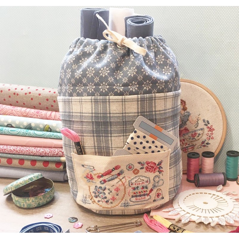 Aïda  « My perfect Digoin pouch »