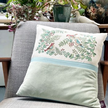 Aïda «Toile de Jouy» Blue Cushion