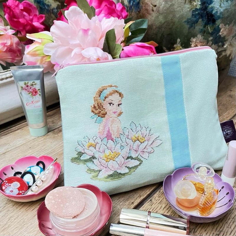 Linen  « Velvet beauty » pouch