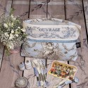 Lin : Maxi trousse à ouvrage « Toile de Jouy » Bleue à broder au point de croix