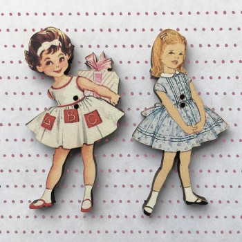 2 buttons « Lucette and Paulette »