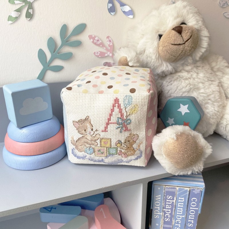 «Mon petit chaton» Alphabet Chart