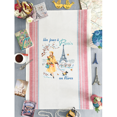 Aïda « Un jour à Paris en Hiver » Tea towel