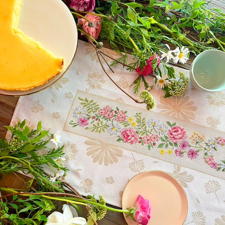 Aïda « Spring Elegance » Table runner