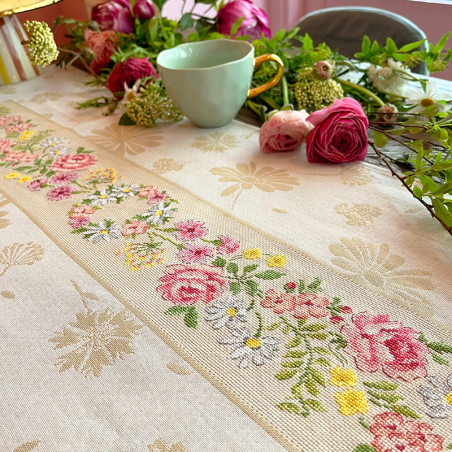 Aïda « Spring Elegance » Table runner