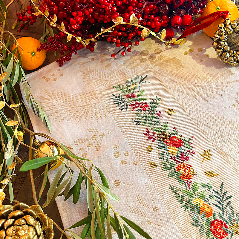 Aïda « Festive Elegance » Table runner