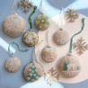 Lin : Ma déco de Noël N°2 «Éclats givrés» Lin : Ma déco de Noël N°2 «Éclats givrés»