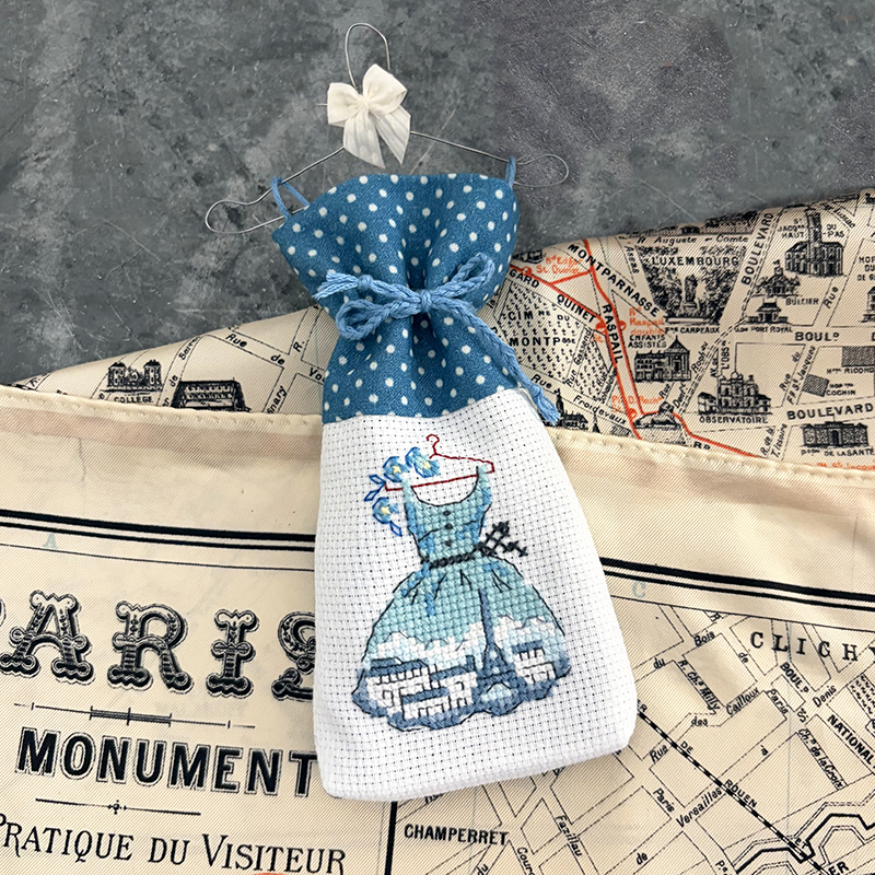 The Grand Story «Paris est un poème»